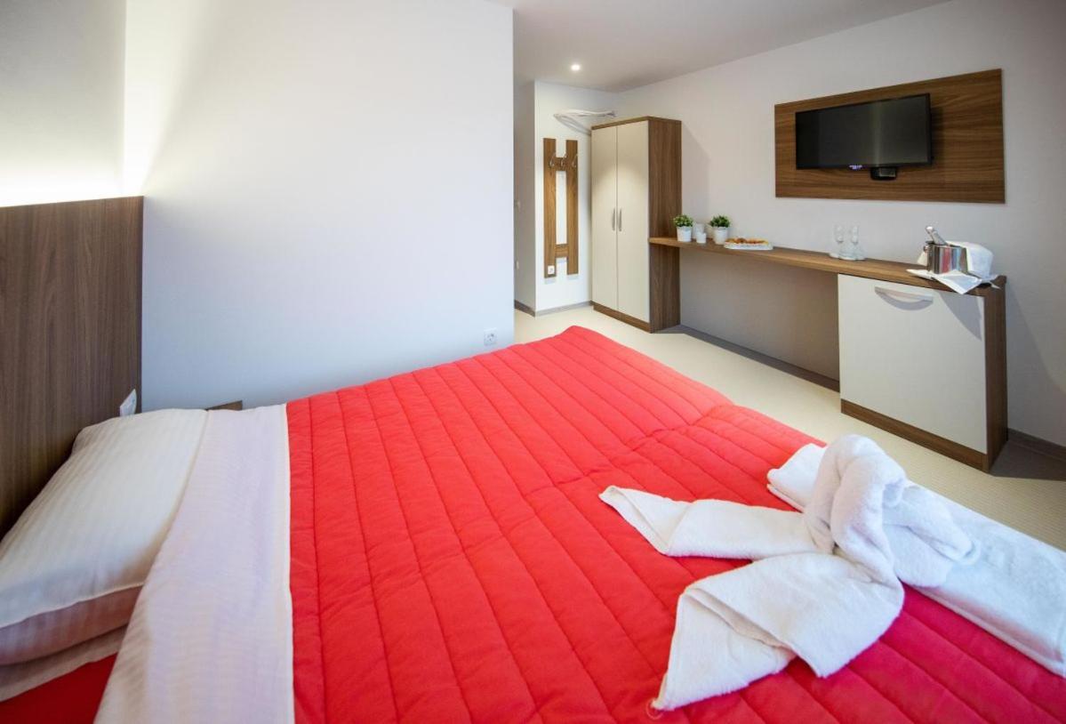 Gostilna Pugelj Otel Novo Mesto Dış mekan fotoğraf