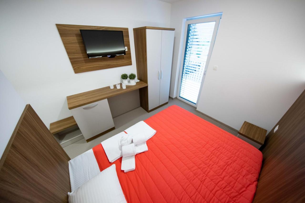 Gostilna Pugelj Otel Novo Mesto Dış mekan fotoğraf